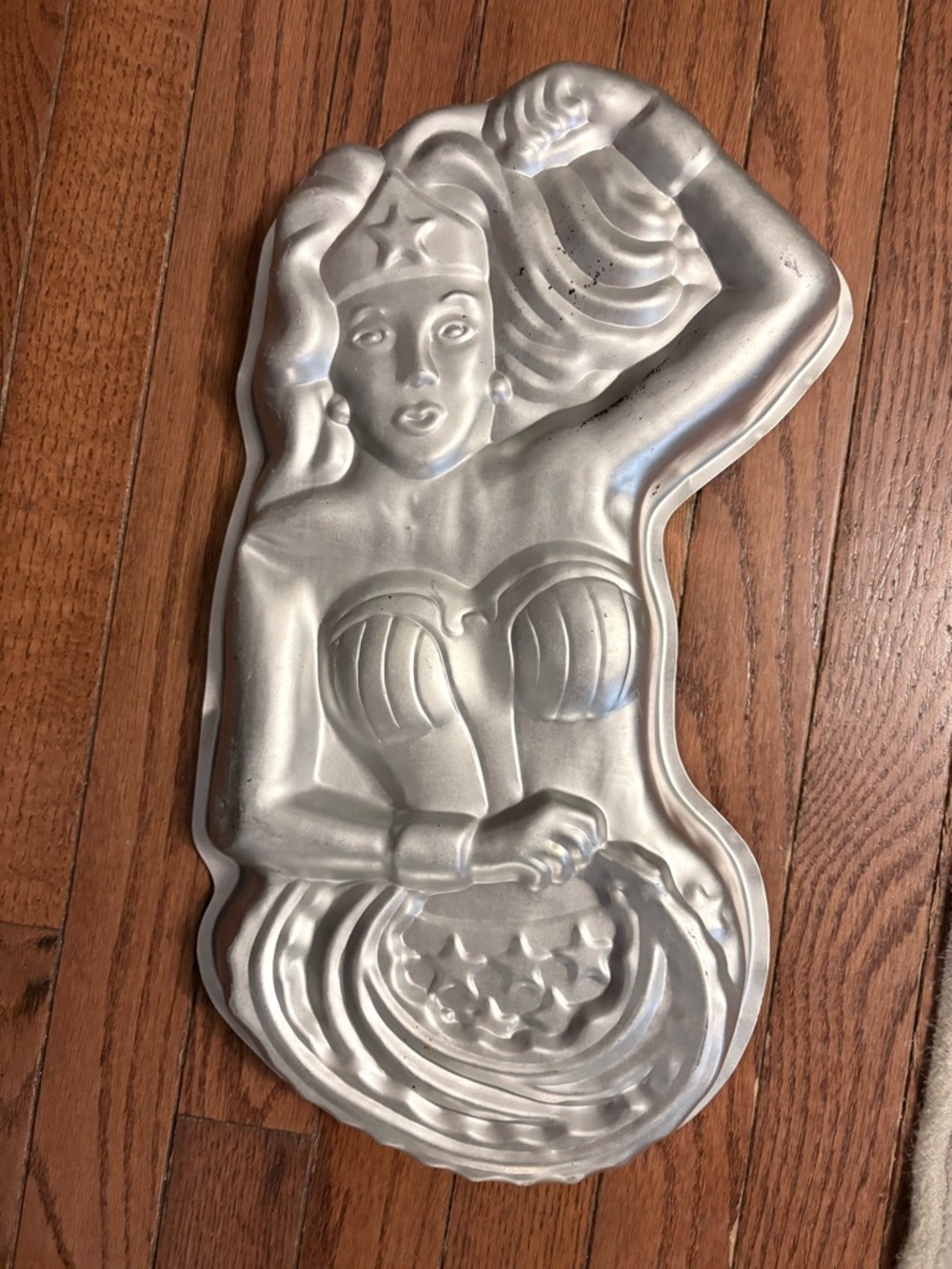 Vintage Wilton Wonder Woman Shaped Cake Pan